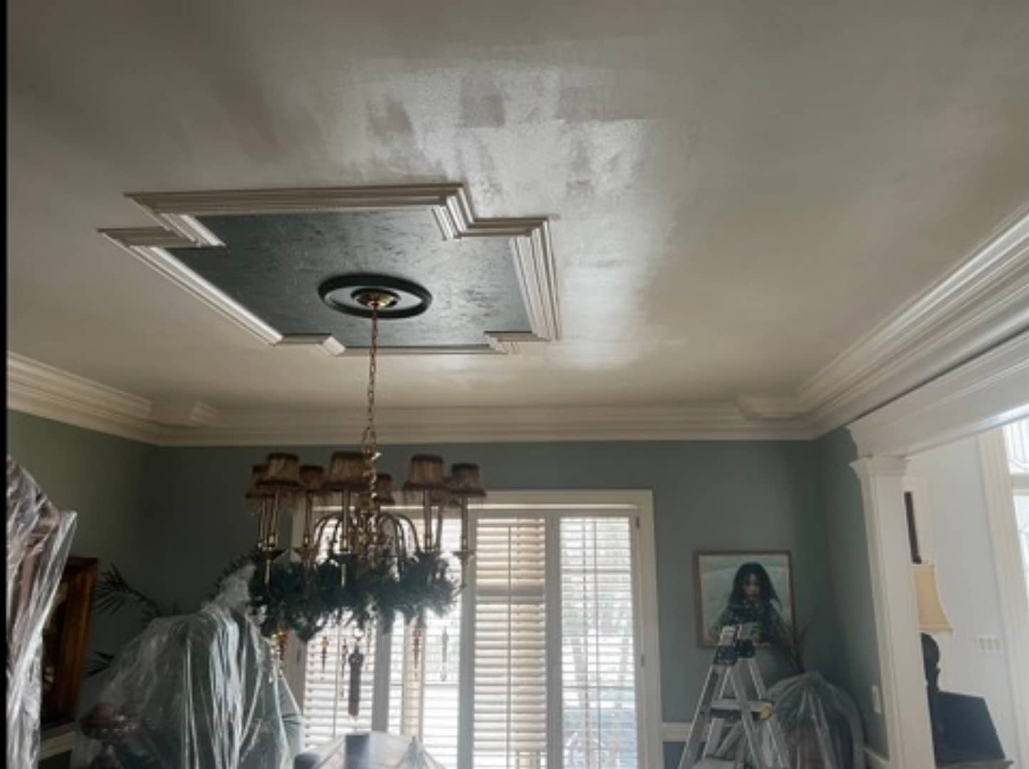 Affordable ceiling drywall repair services near you, fixing cracks and holes in ceilings with painting